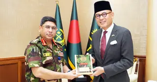 সেনাপ্রধানের সাথে ইন্দোনেশিয়ার পররাষ্ট্র উপমন্ত্রীর সৌজন্য সাক্ষাৎ